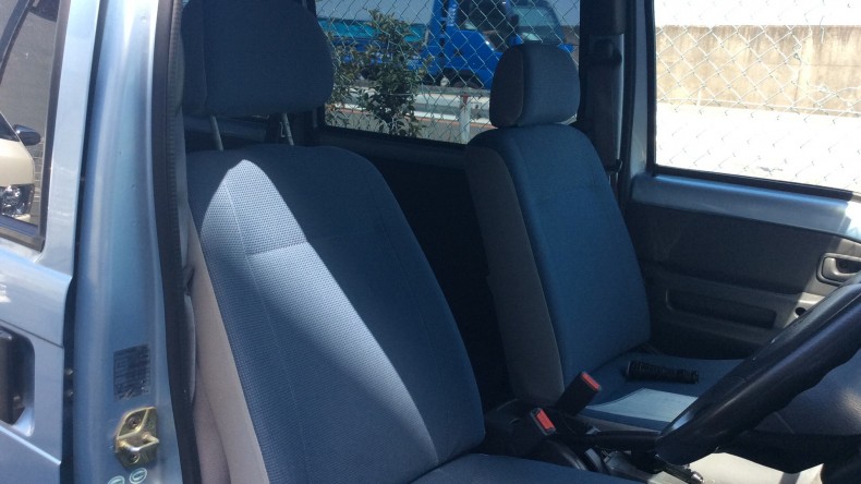 内装前方シート