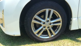 タイヤホイール前