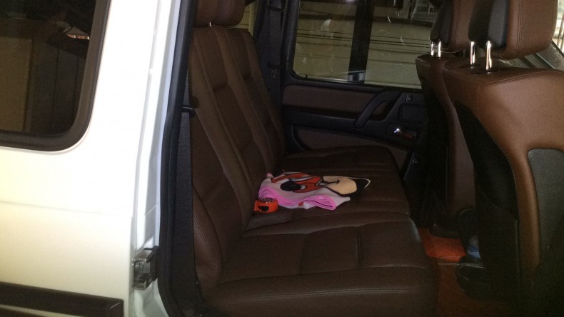 内装後方シート