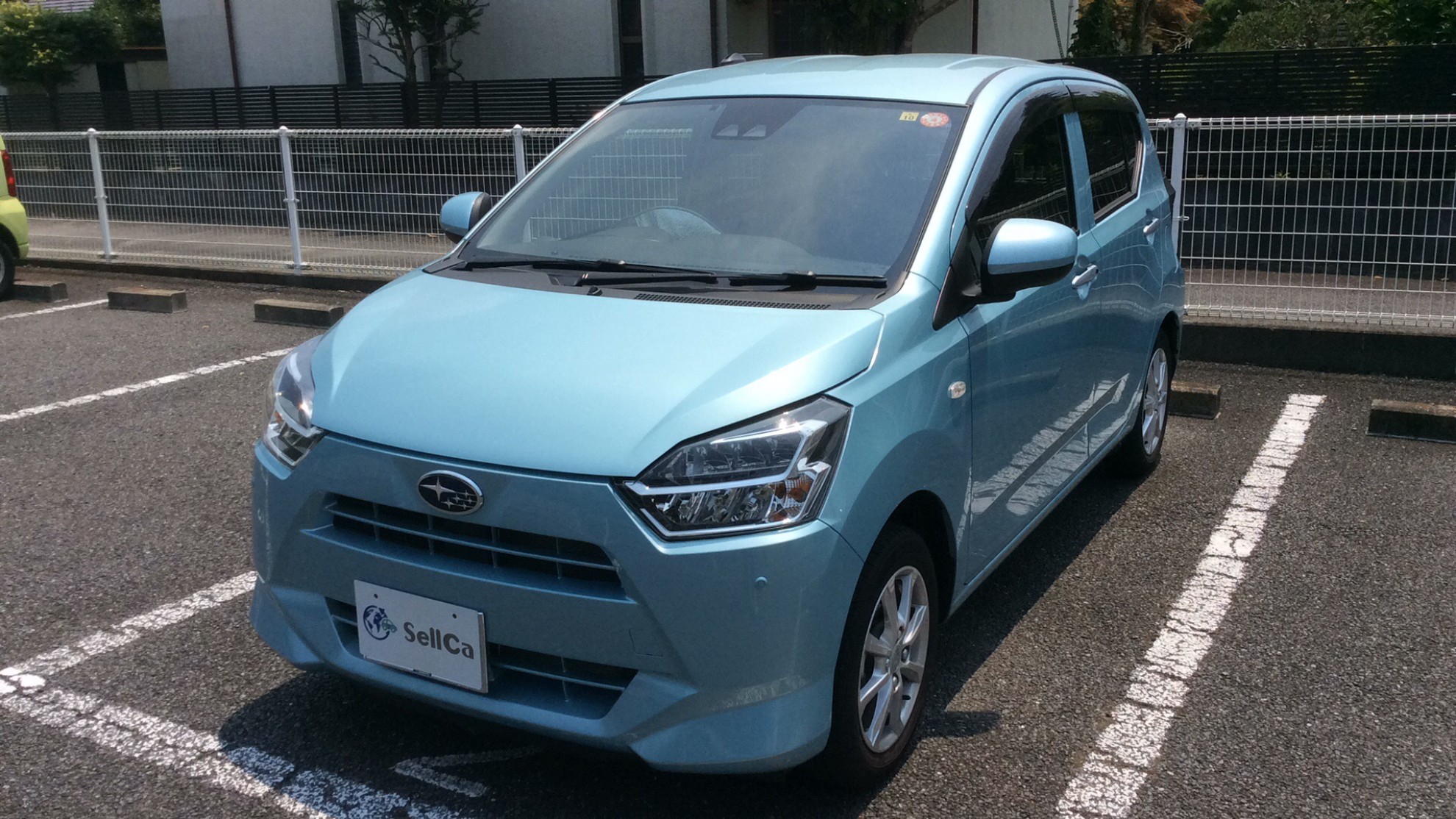 スバル　プレオプラスの車種サムネイル画像