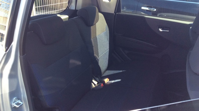 内装後方シート