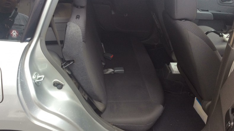 内装後方シート