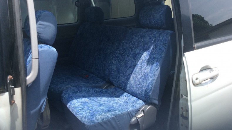 内装後方シート