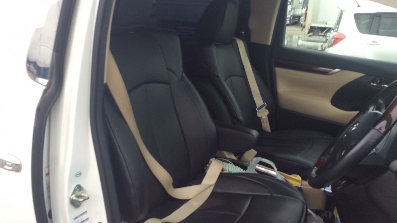 内装前方シート