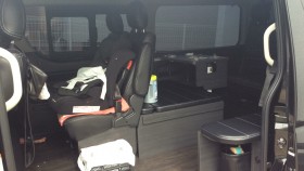 内装後方シート