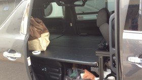 内装後方シート