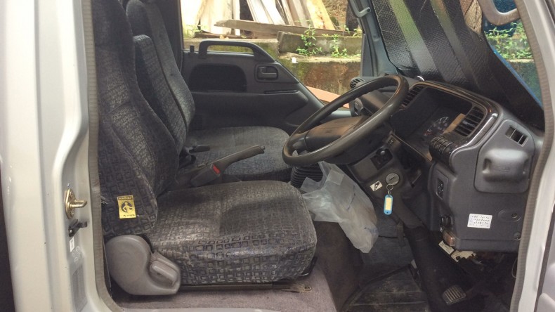 内装前方シート