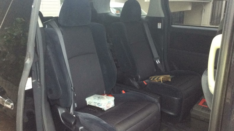 内装後方シート