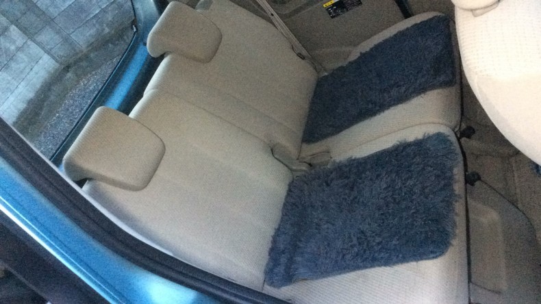 内装後方シート