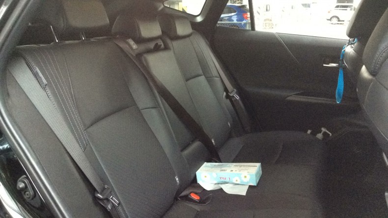 内装後方シート