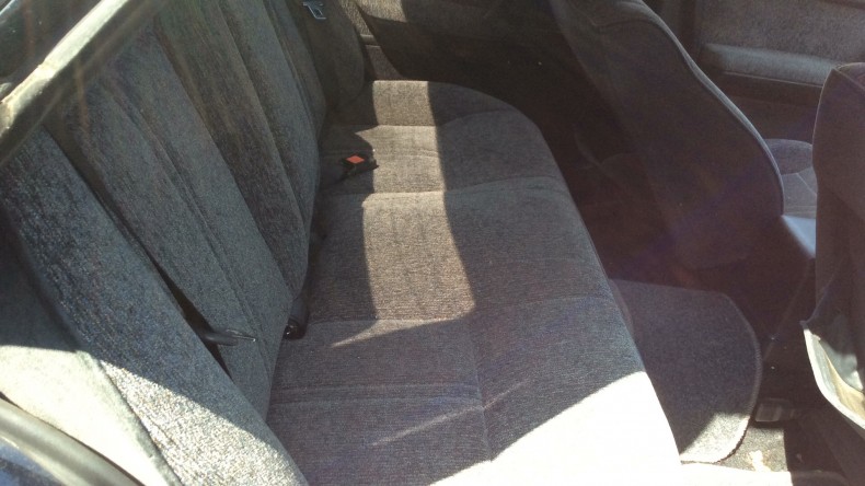 内装後方シート