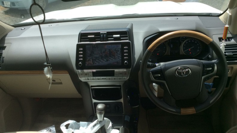 内装インパネ全体