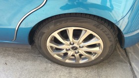 タイヤホイール前