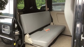 内装後方シート