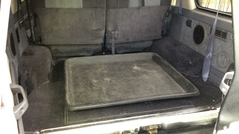 内装トランク