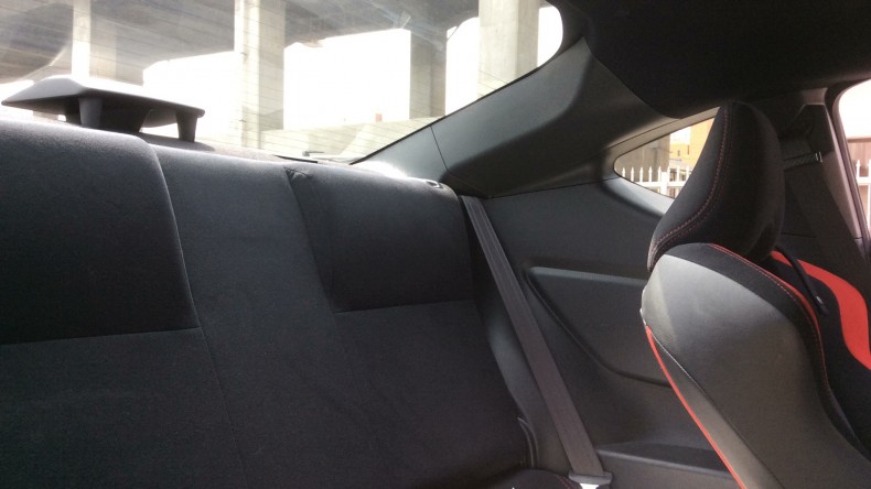 内装後方シート