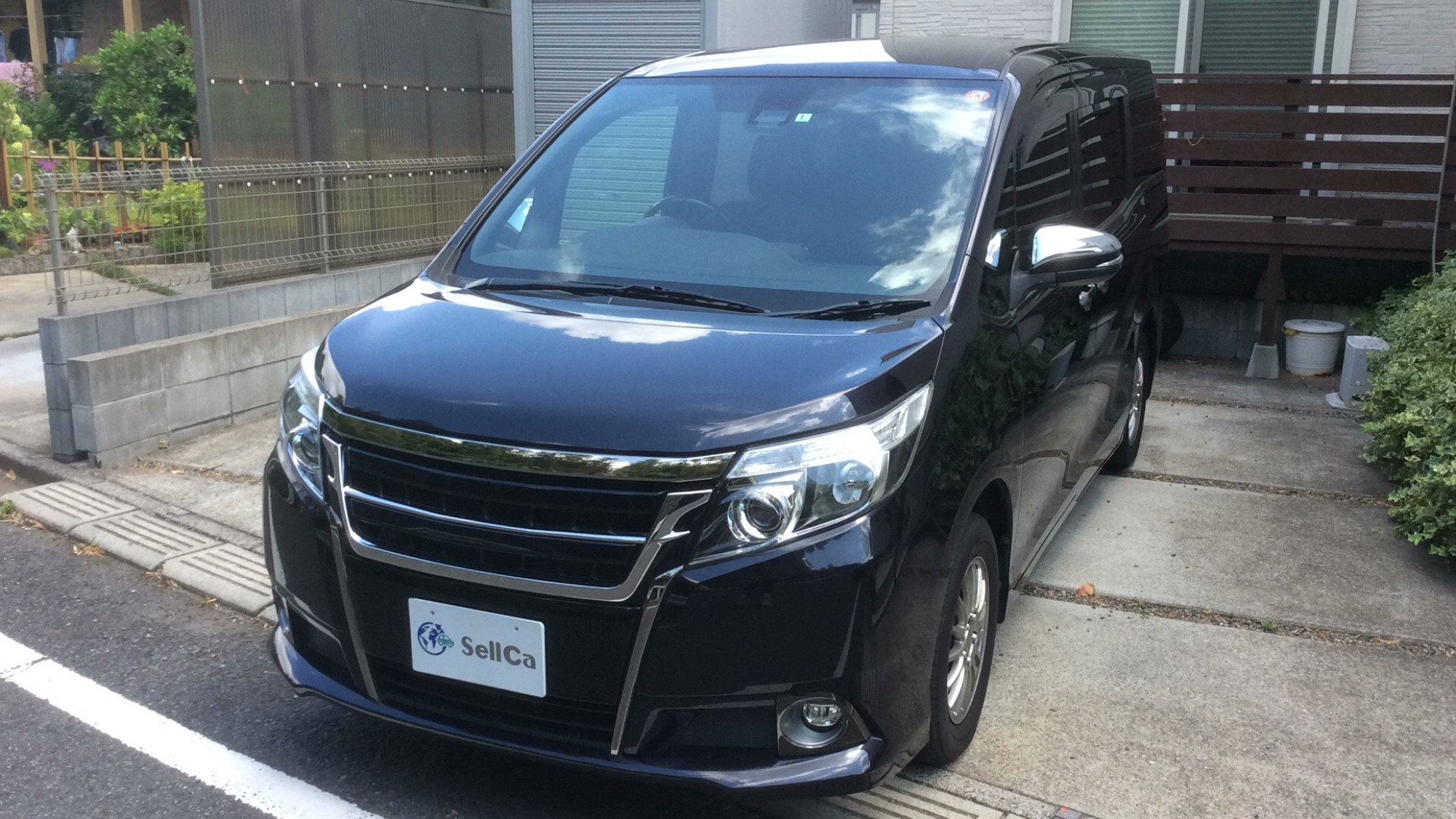 トヨタ エスクァイア ハイブリッドGiの車種サムネイル画像