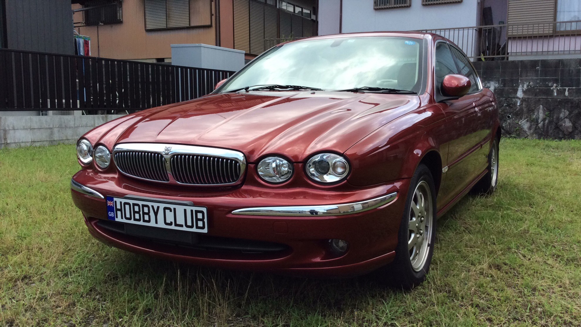 ジャガー　Ｘタイプの車種サムネイル画像