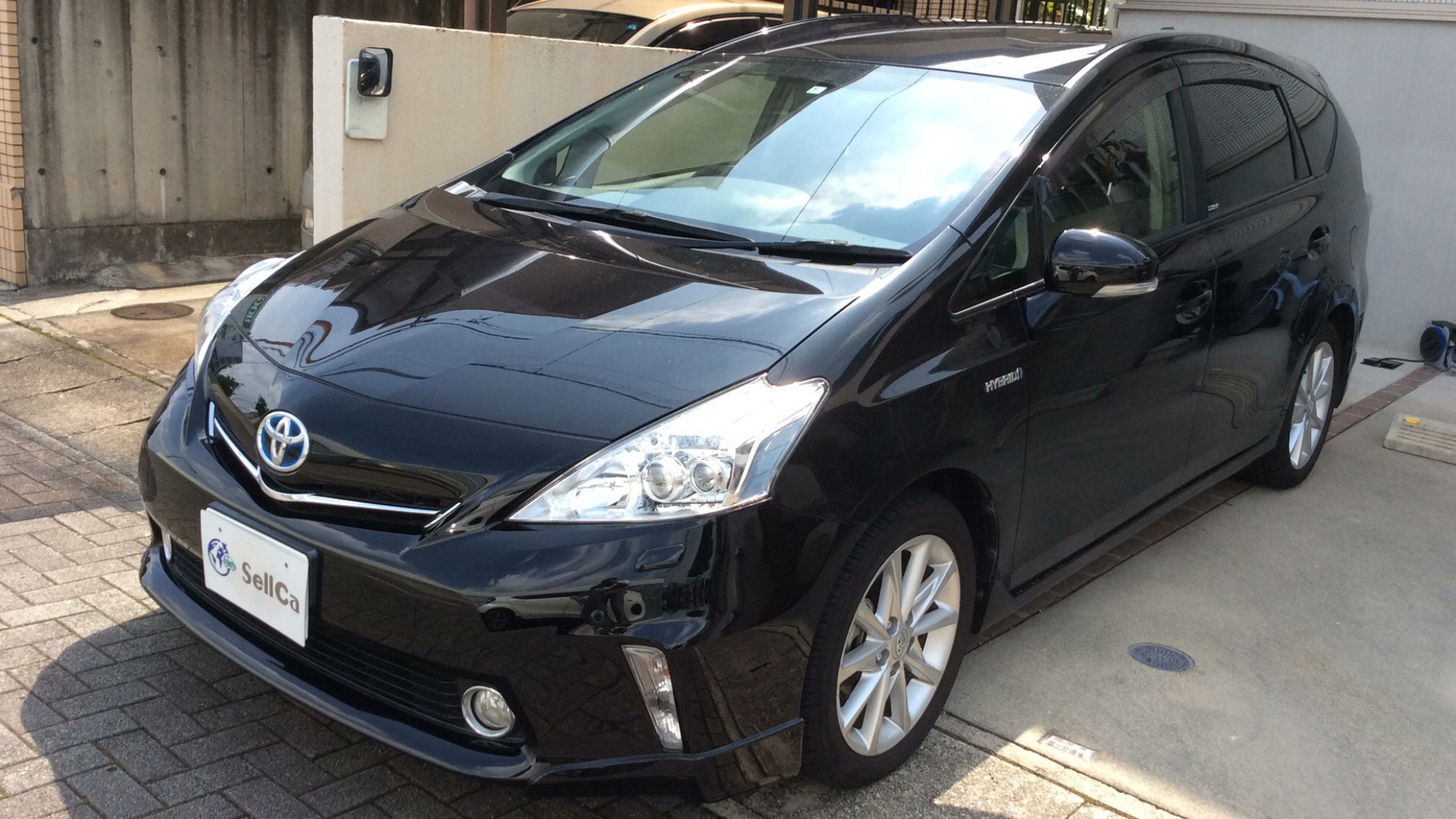 トヨタ プリウスα G チューン ブラックの車種サムネイル画像