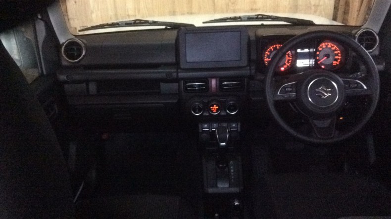 内装インパネ全体