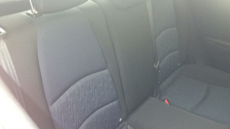 内装後方シート