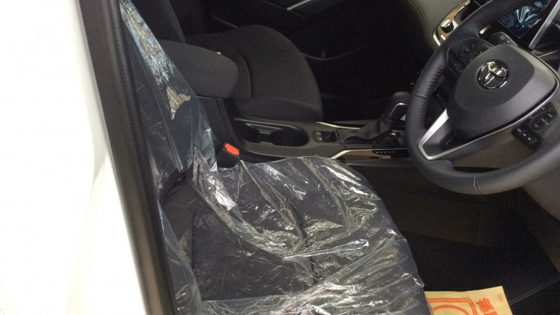 内装前方シート