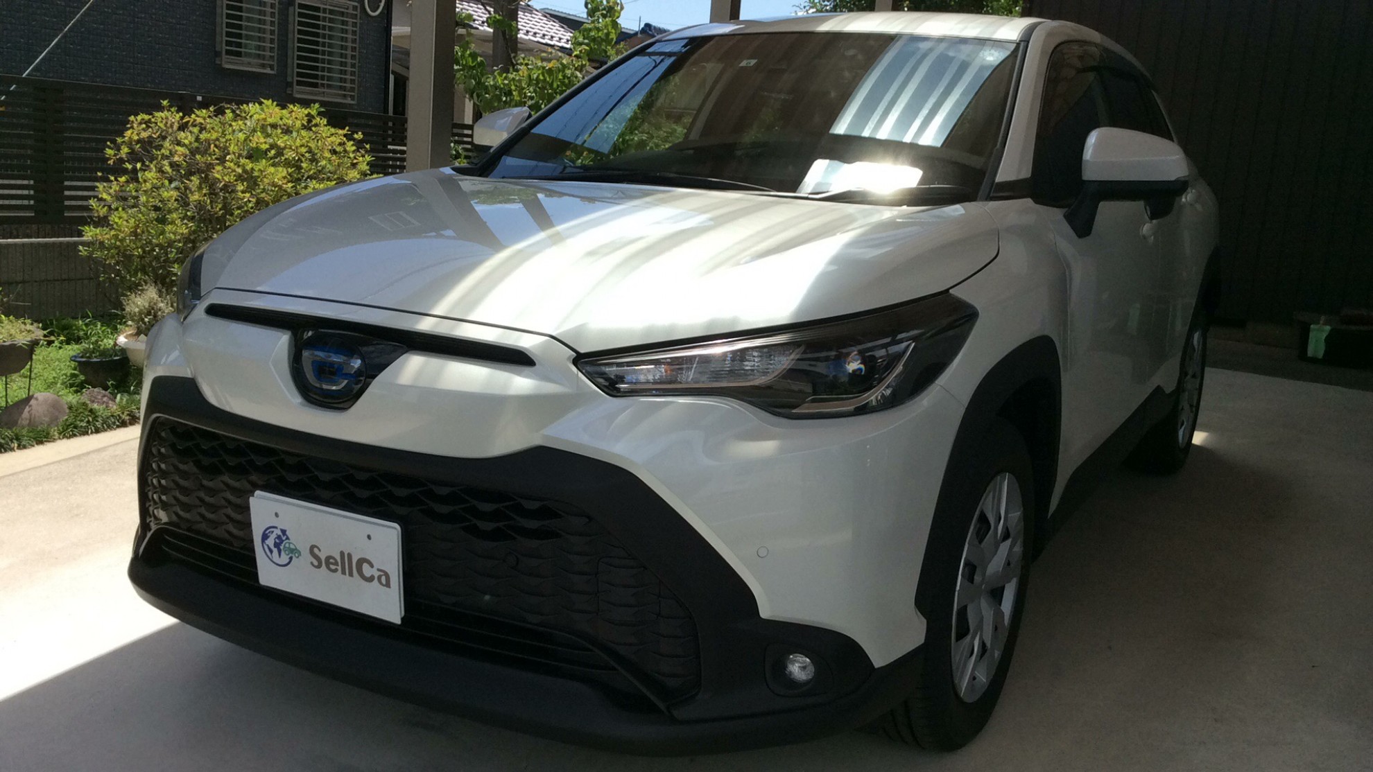 トヨタ カローラクロスの車種サムネイル画像