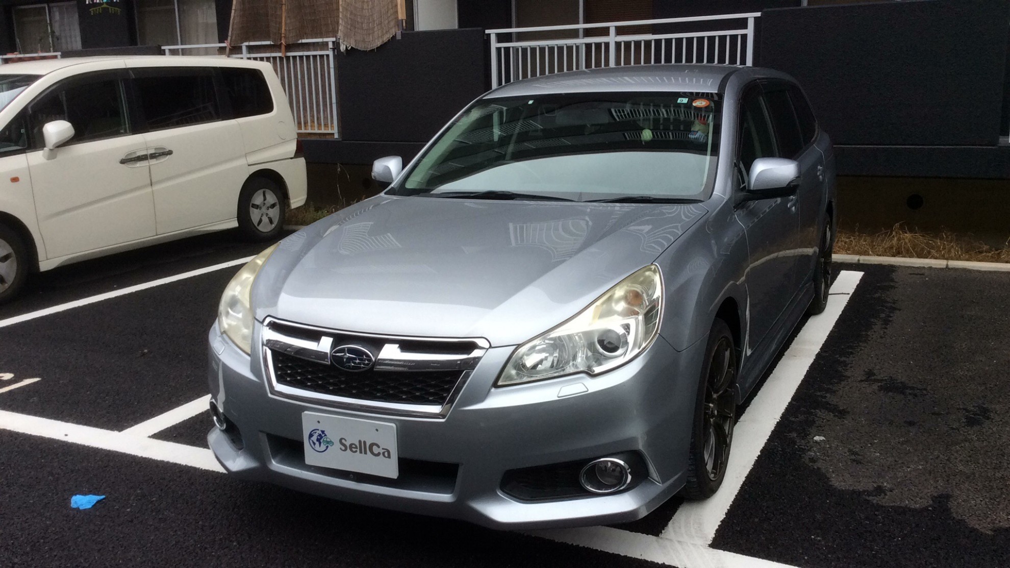 スバル　レガシィツーリングワゴンの車種サムネイル画像