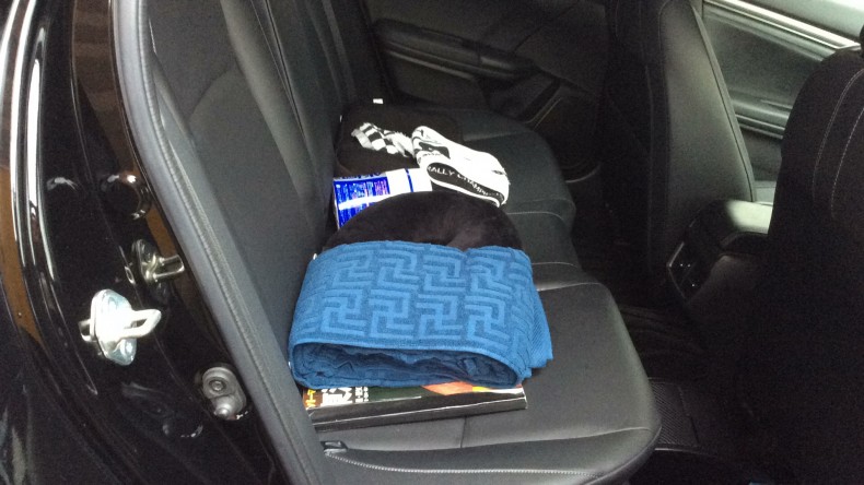 内装後方シート