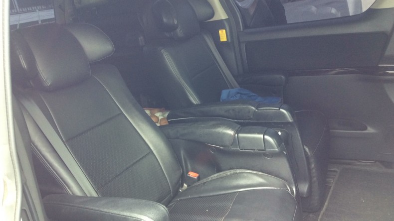 内装後方シート