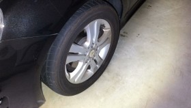 タイヤホイール前