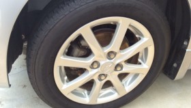 タイヤホイール前