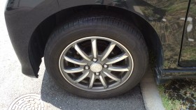 タイヤホイール前