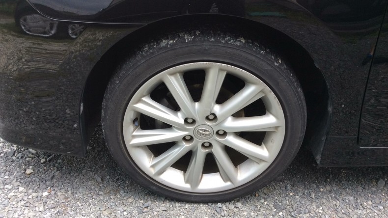 タイヤホイール前