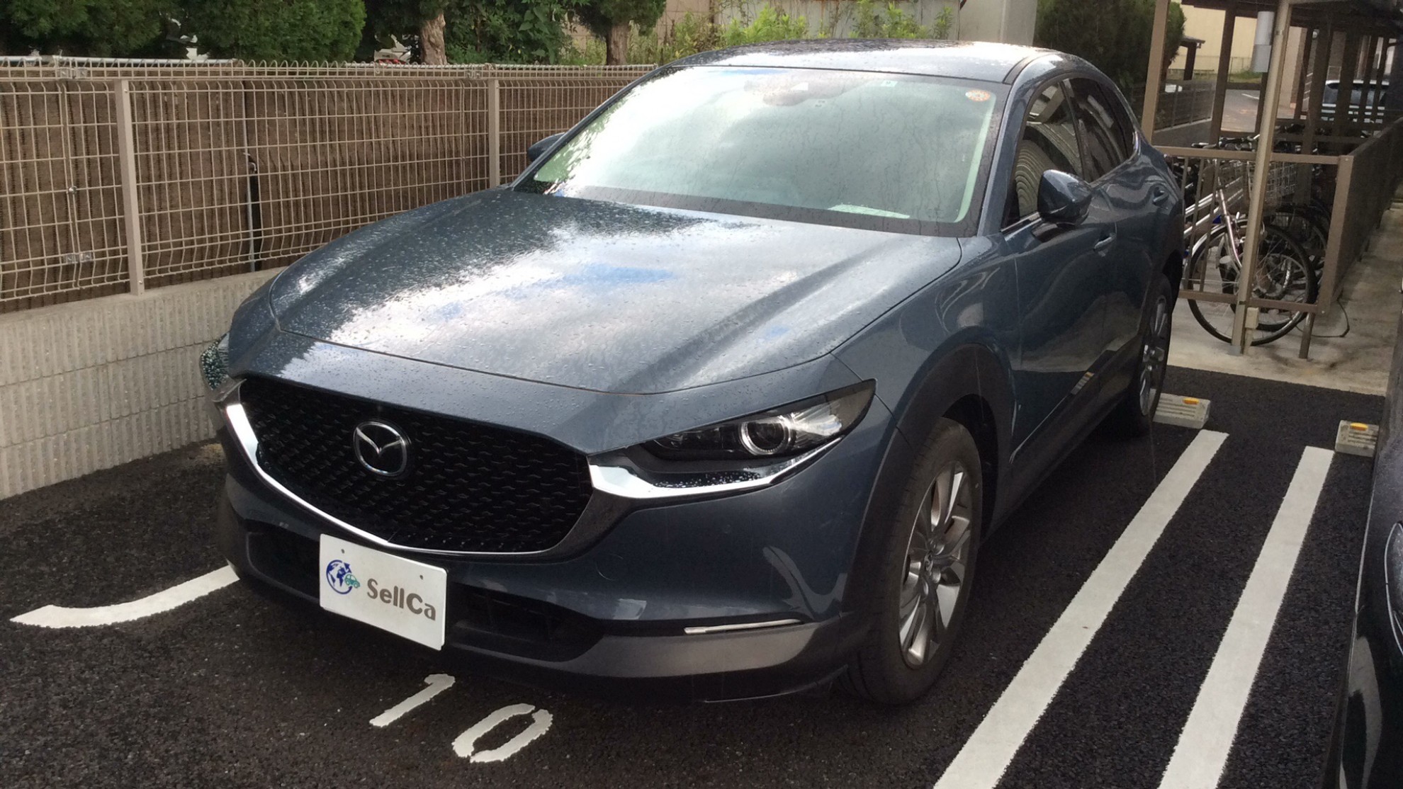 マツダ　ＣＸ－３０の車種サムネイル画像