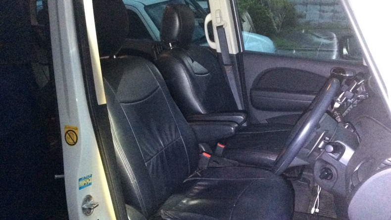 内装前方シート