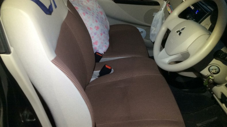 内装前方シート