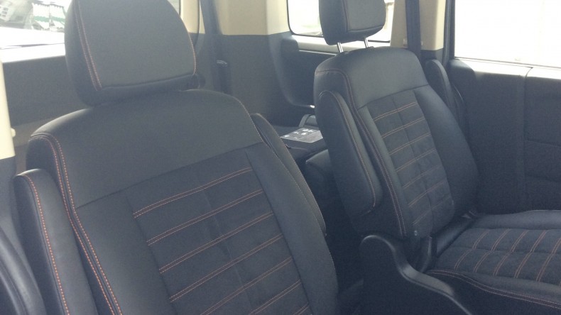 内装後方シート