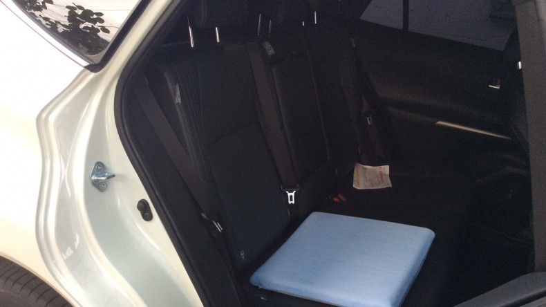 内装後方シート