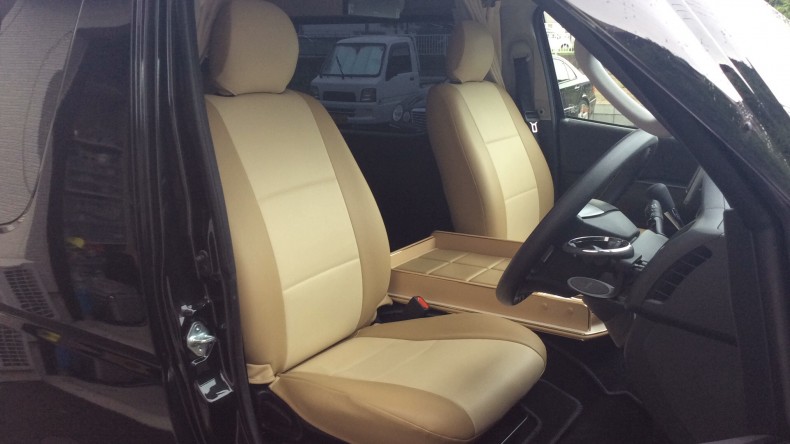 内装前方シート