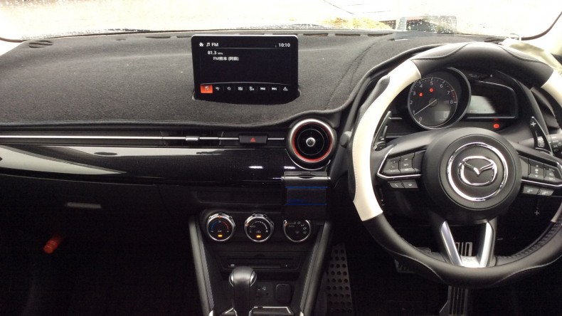 内装インパネ全体