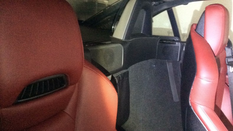 内装後方シート