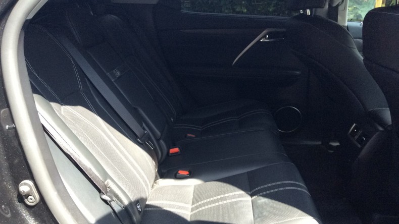 内装後方シート