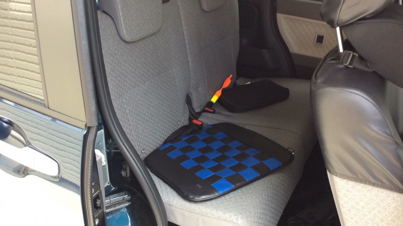 内装後方シート