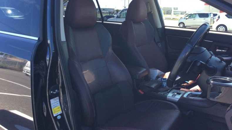 内装前方シート