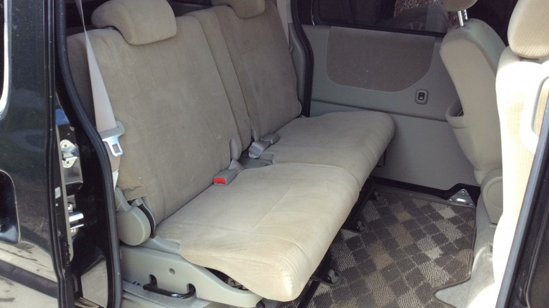 内装後方シート