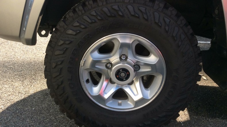 タイヤホイール前