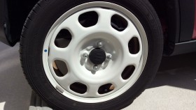 タイヤホイール前