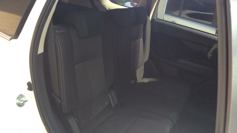 内装後方シート