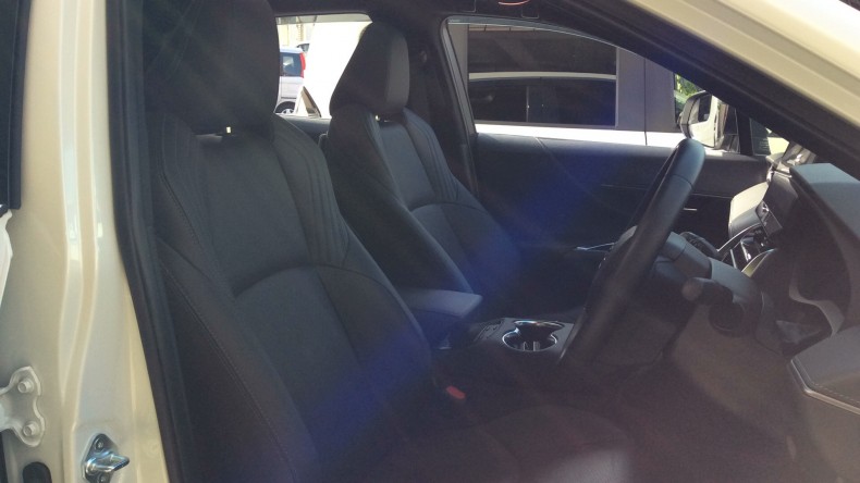 内装前方シート